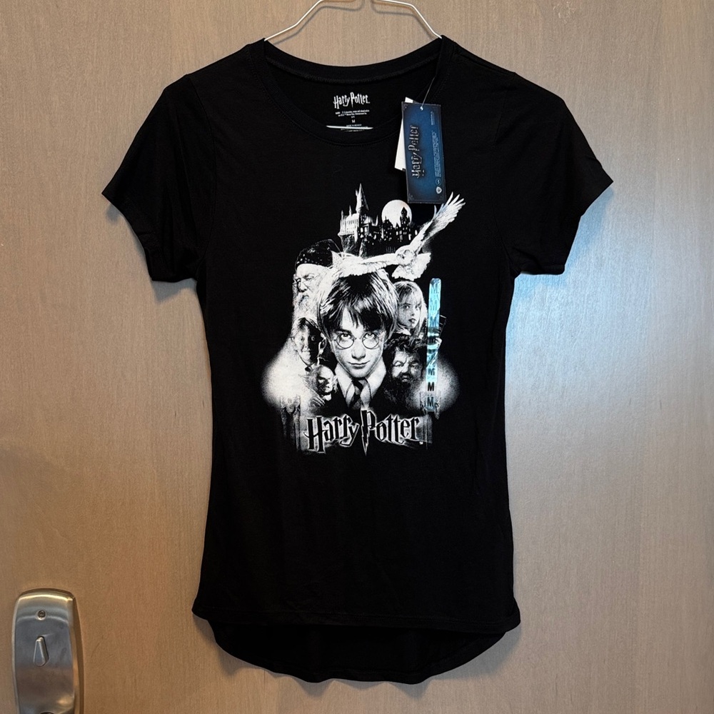 NWT Harry Potter M Graphic T-Shirt